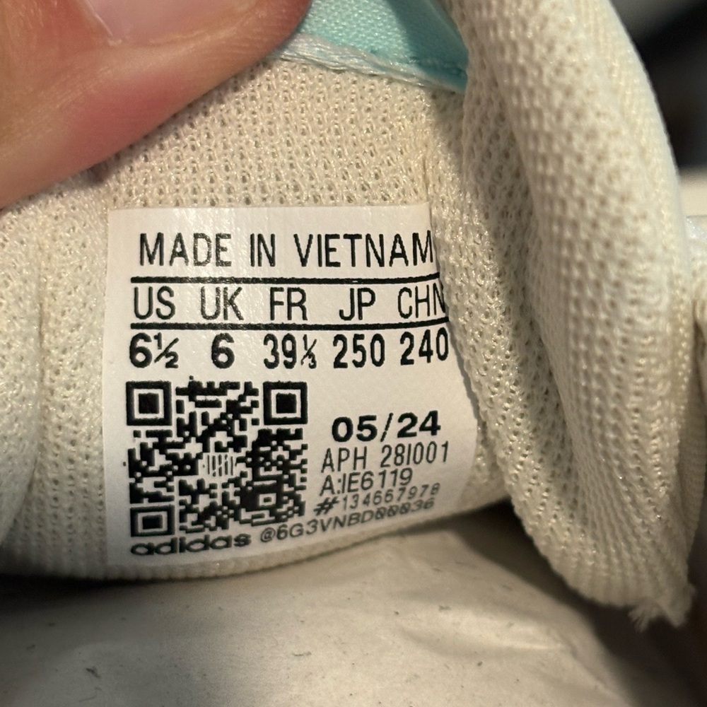 Adidas Run 60s Athletic Shoes Sneakers Size Youth Girl 6.5Y Women 8 White IE6119 - Picture 7 of 9